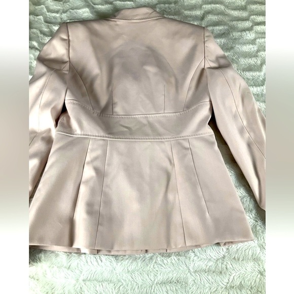 Anne Klein Women’s Size 4 Blush 2 Piece Skirt Suit Mock Pockets Business Career - Picture 6 of 15